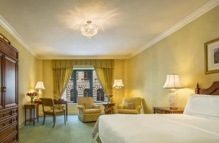 Regent Berlin, An Ihg