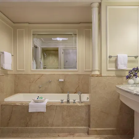 Szálloda Regent Berlin, An Ihg 5*